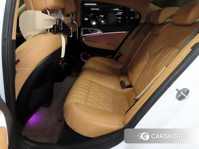 Genesis The New G70 id 3757456 из Кореи 17