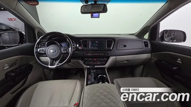 Kia The New Carnival id 2436051 из Кореи 17