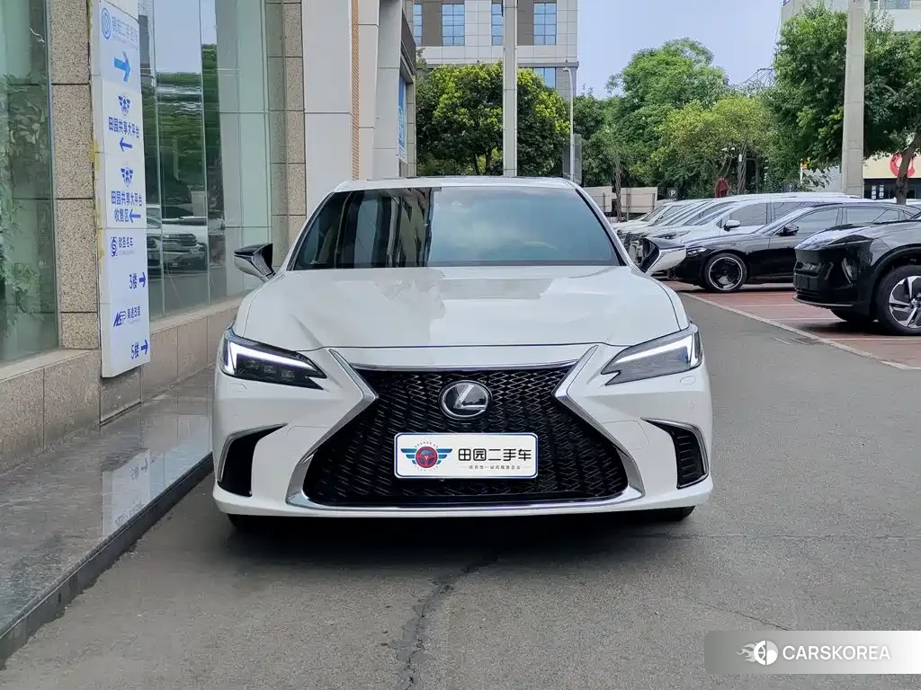 Lexus ES id 4644523 из Китая 8