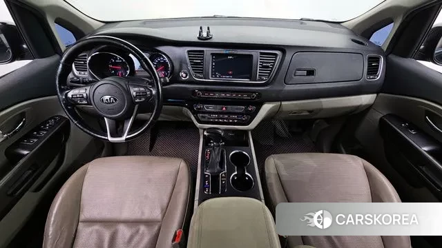 Kia The New Carnival id 3617206 из Кореи 17