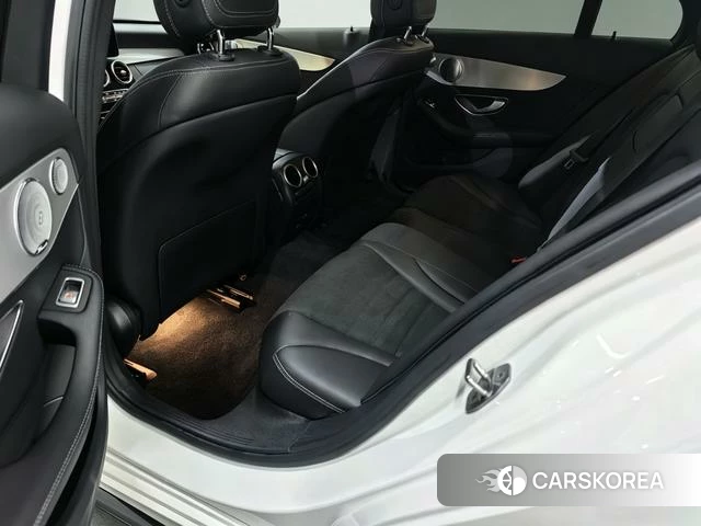 Mercedes-Benz Class C id 4238637 из Китая 8