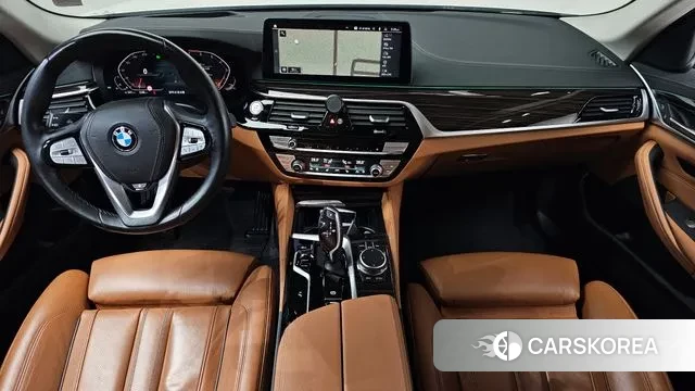 BMW 5 Series (G30) id 3640647 из Кореи 17