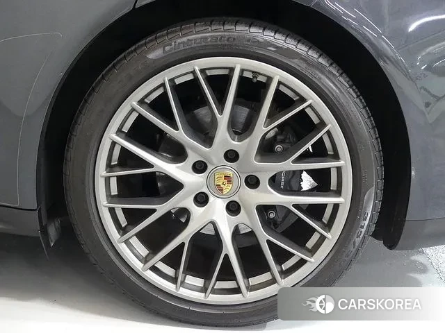 Porsche Panamera (971) id 3023351 из Кореи 17