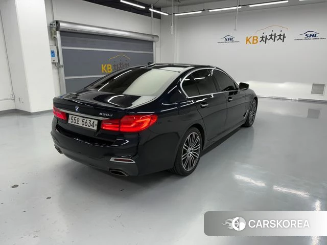 BMW 5 Series (G30) id 4419829 из Кореи 17