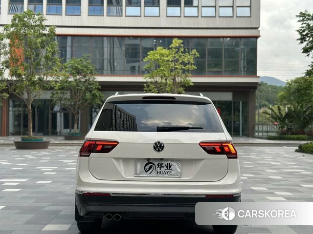 Volkswagen Tiguan L id 4277436 из Китая 11