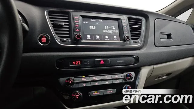 Kia The New Carnival id 2758066 из Кореи 17