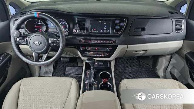 Kia The New Carnival id 4728008 из Кореи 17
