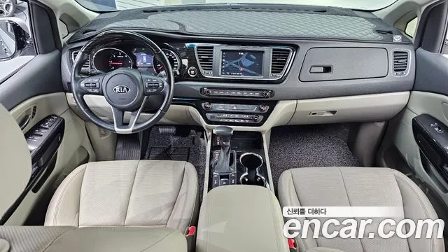 Kia The New Carnival id 2917628 из Кореи 17