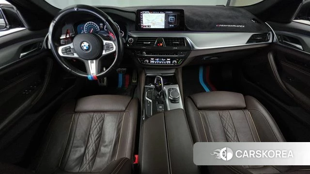 BMW 5 Series (G30) id 4447217 из Кореи 17