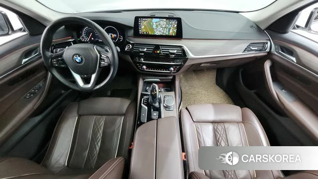 BMW 5 Series (G30) id 4520715 из Кореи 30