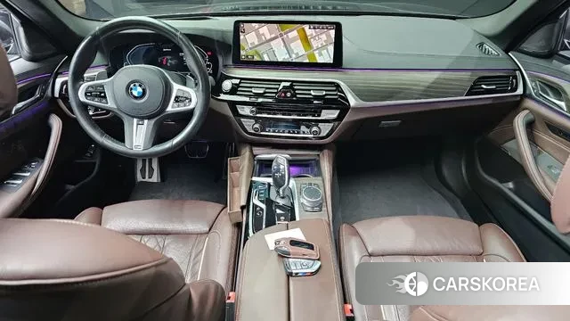 BMW 5 Series (G30) id 3493826 из Кореи 17