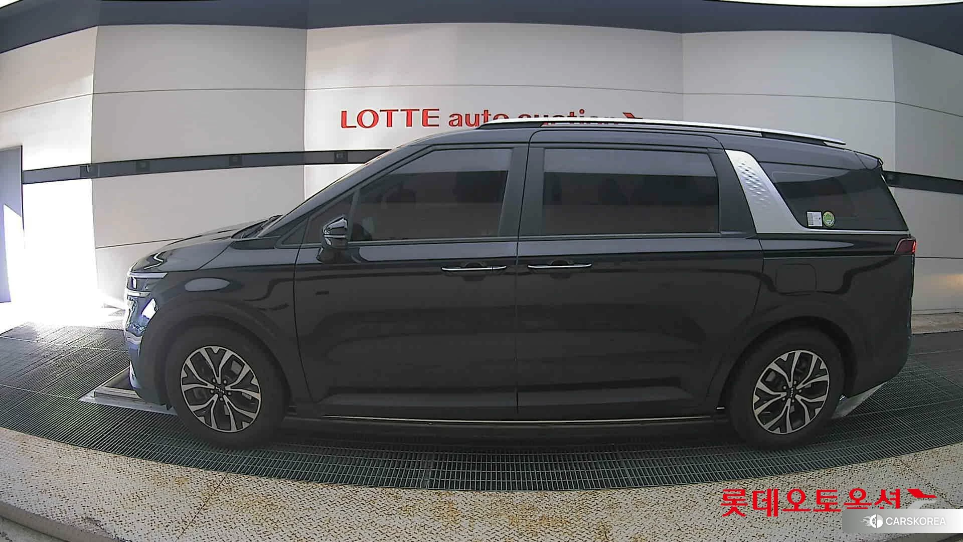 Kia Carnival id 4674179 из Кореи 35