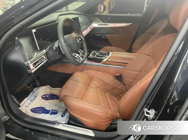 BMW 7 Series (G70) id 3798460 из Кореи 7