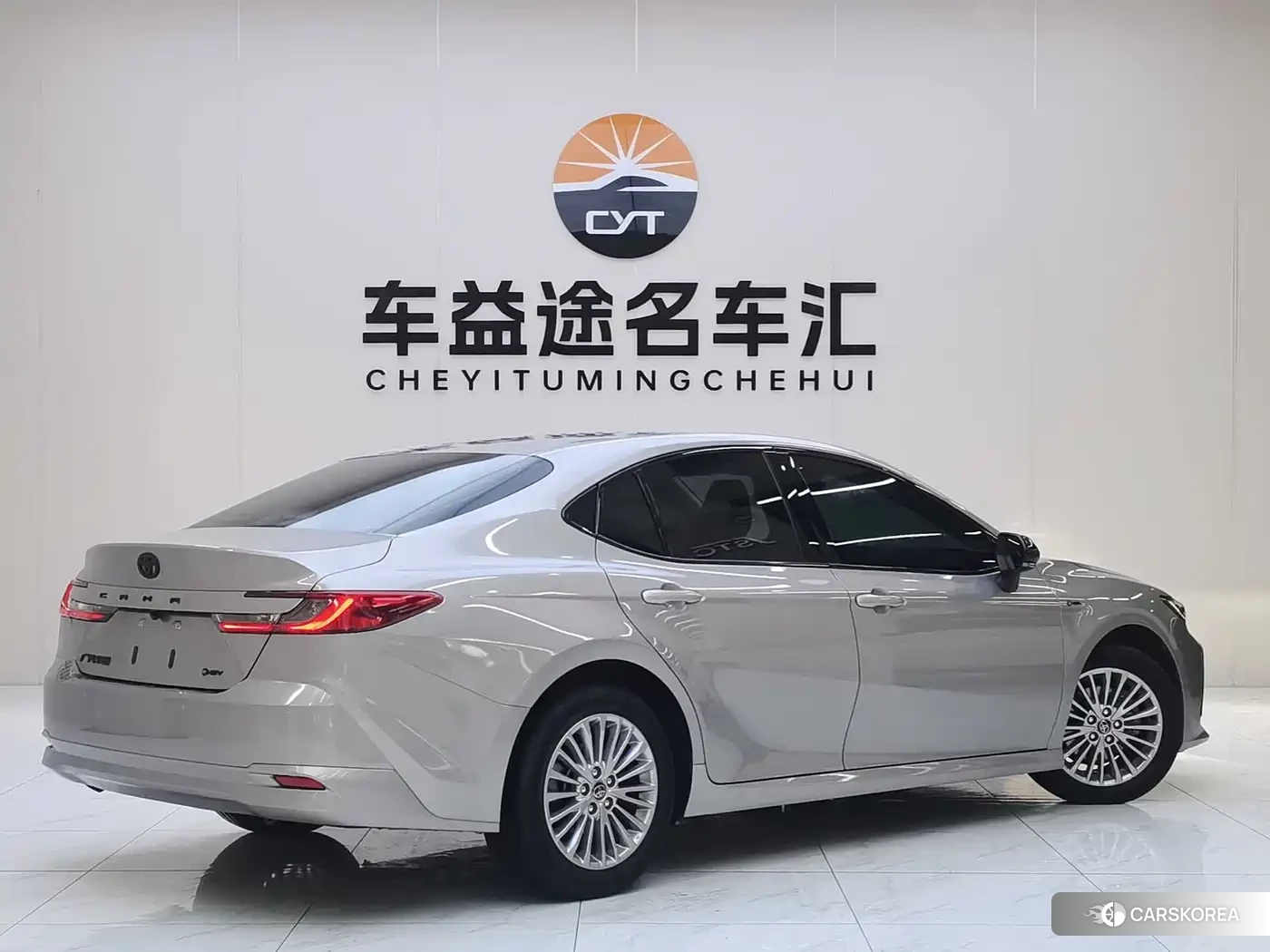 Toyota Camry id 4628119 из Китая 23