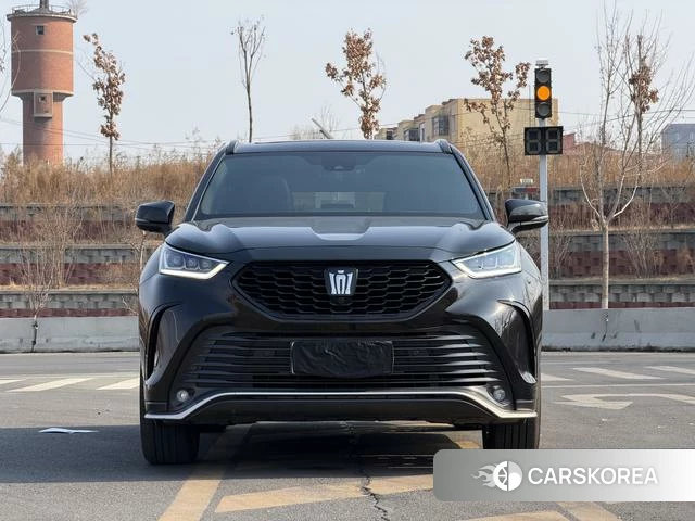 Toyota Crown Lufang id 3907931 из Китая 7