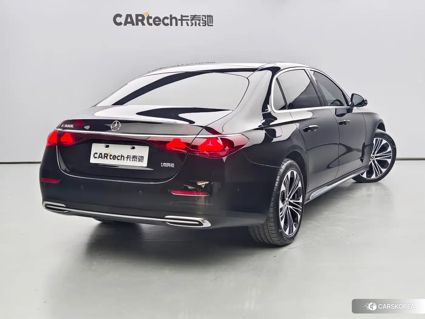 Mercedes-Benz E-Class id 4622379 из Китая 15