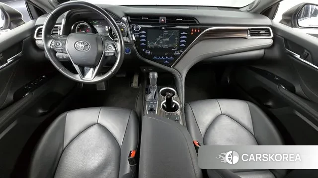 Toyota Camry (XV70) id 3330807 из Кореи 17