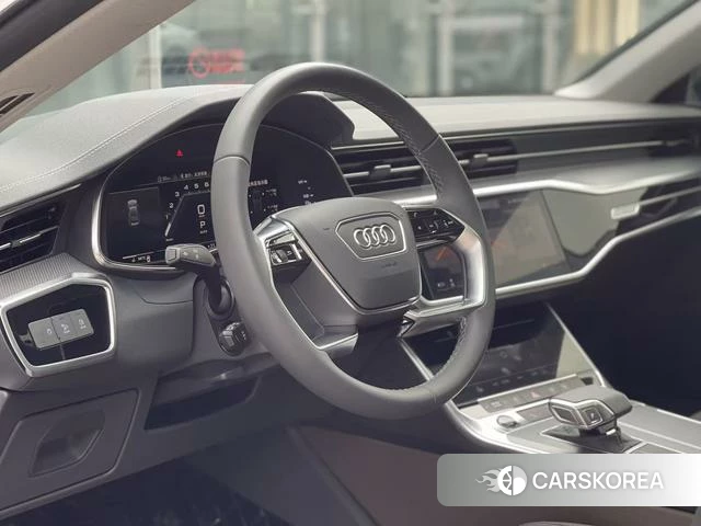 Audi A7L id 4273955 из Китая 15