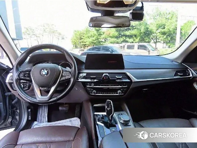 BMW 5 Series (G30) id 3029392 из Кореи 17