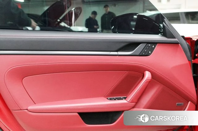 Porsche 911(992) id 3922349 из Кореи 17