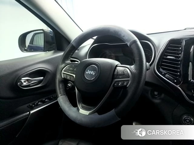 Jeep Free light id 4213019 из Китая 17