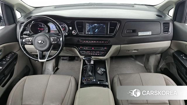 Kia All New Carnival id 4459754 из Кореи 17