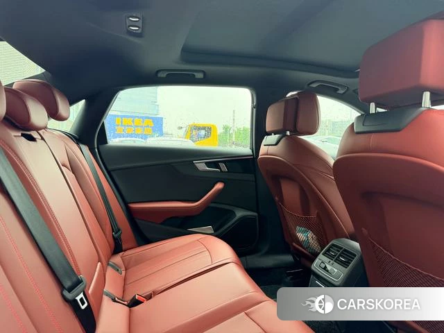 Audi A4L id 4348800 из Китая 7
