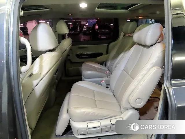 Kia All New Carnival id 3602414 из Кореи 17