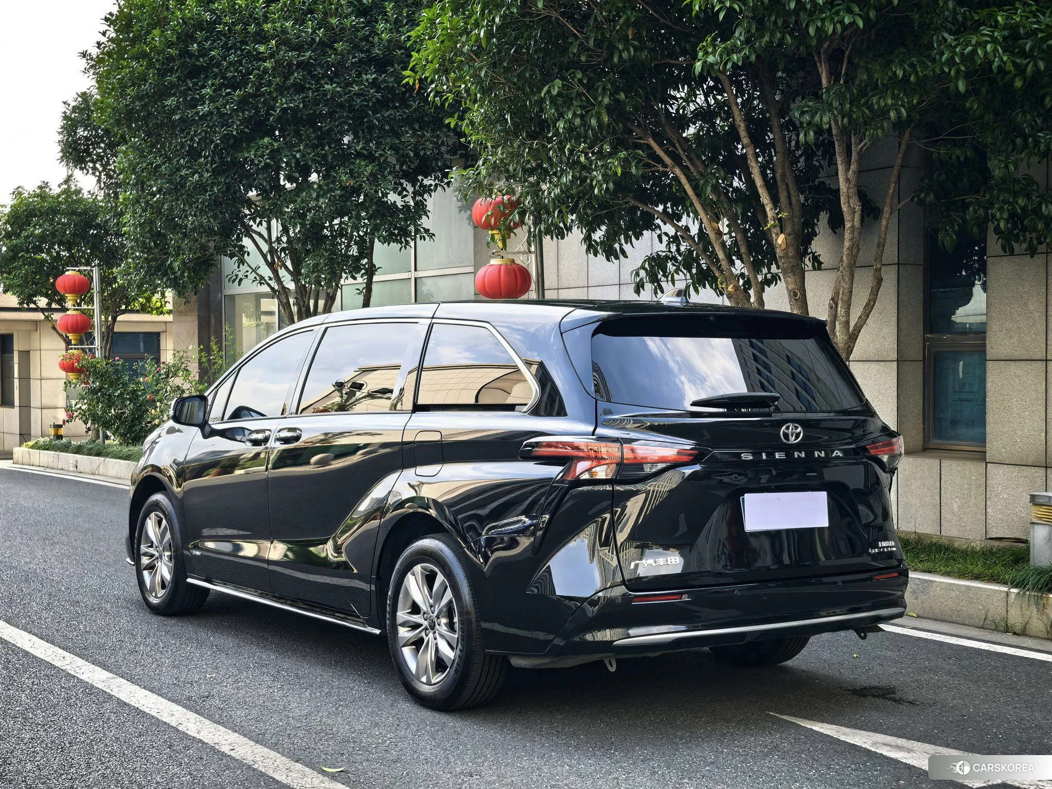 Toyota Sienna id 4461952 из Китая 17