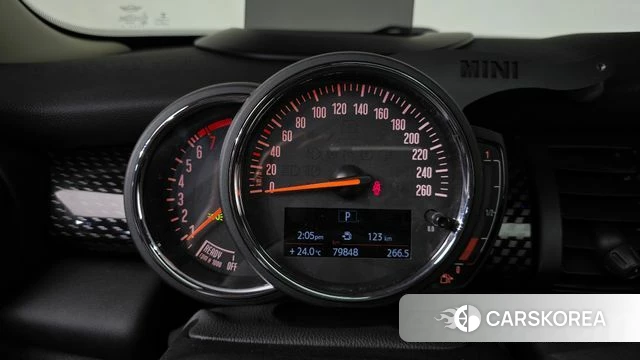 Mini Cooper S id 4794723 из Кореи 28