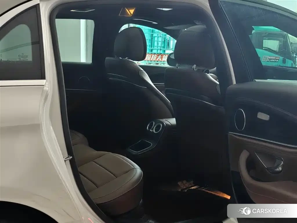 Mercedes-Benz E-Class id 4545914 из Китая 12
