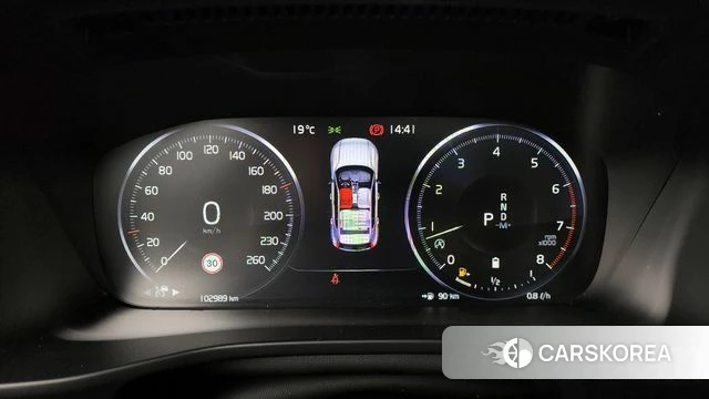 Volvo XC40 id 3916523 из Кореи 17