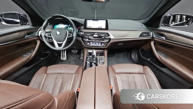 BMW 5 Series (G30) id 3284774 из Кореи 17