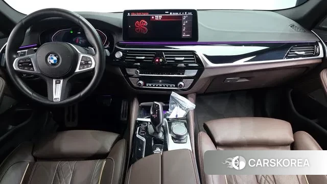 BMW 5 Series (G30) id 3759363 из Кореи 17