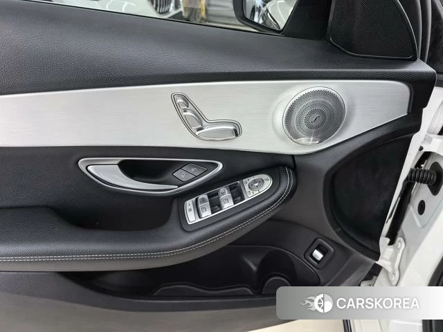 Mercedes-Benz Class C id 4307294 из Китая 14