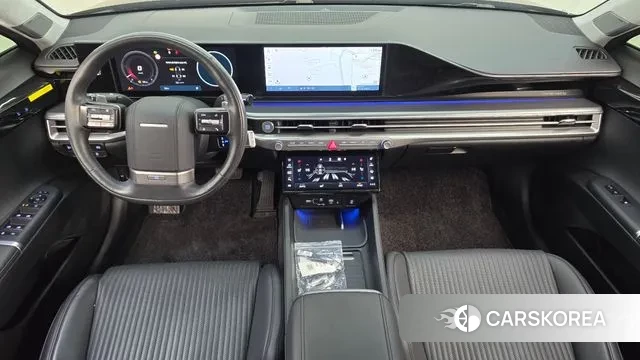 Hyundai Grandeur (GN7) id 3333482 из Кореи 17