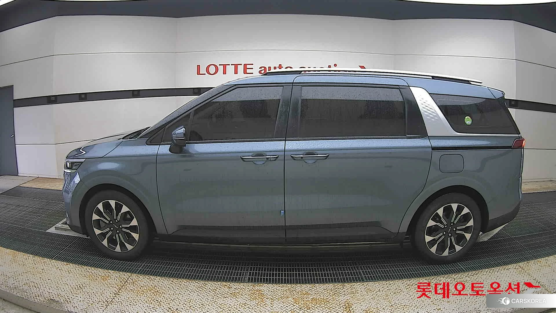 Kia Carnival id 4352423 из Кореи 36