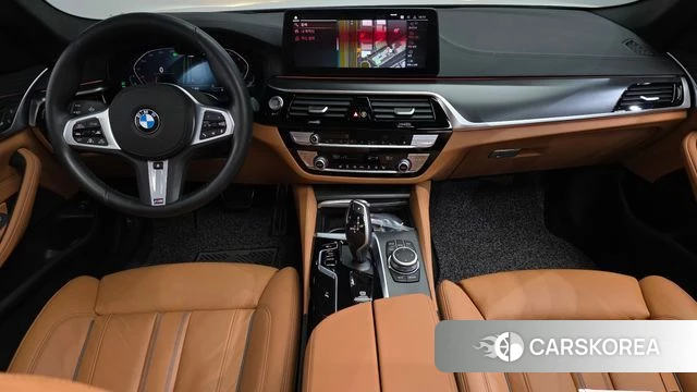 BMW 5 Series (G30) id 4549933 из Кореи 29