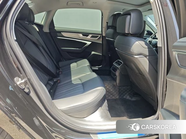 Audi A6L id 4261544 из Китая 15