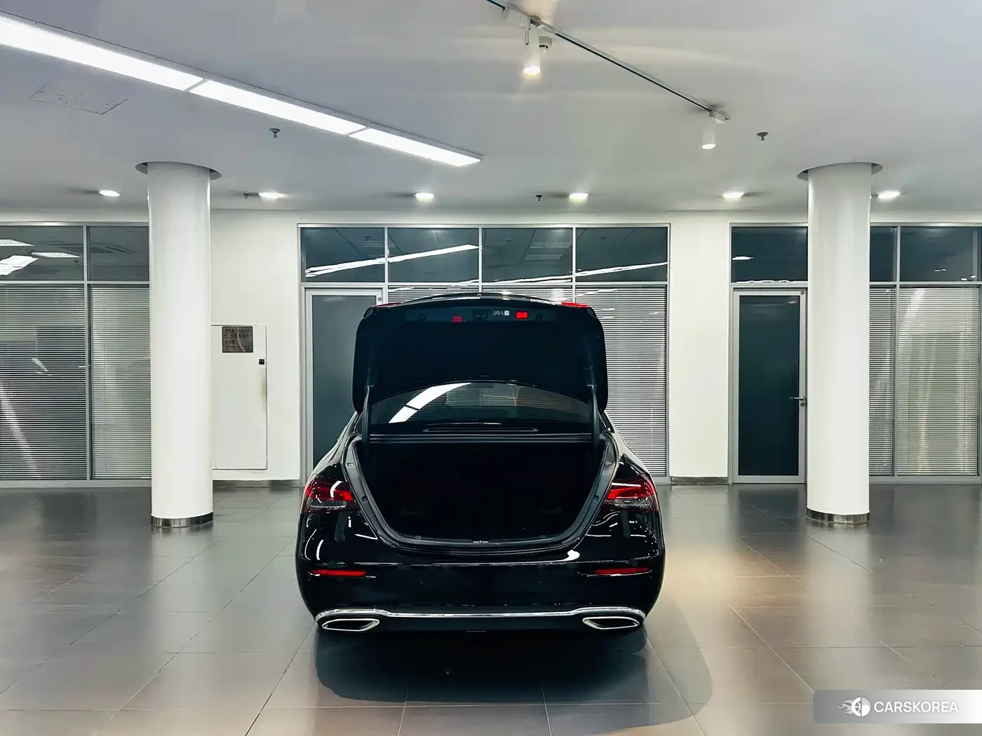 Mercedes-Benz E-Class id 4559579 из Китая 15