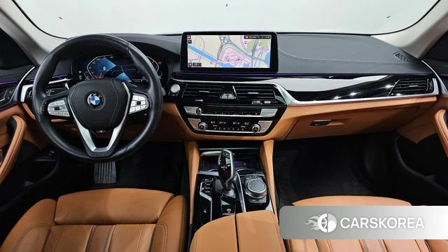 BMW 5 Series (G30) id 4018261 из Кореи 17