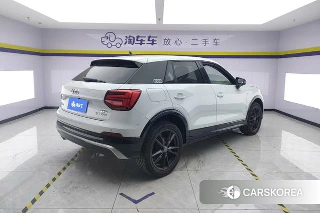 Audi Q2L id 3768946 из Китая 31