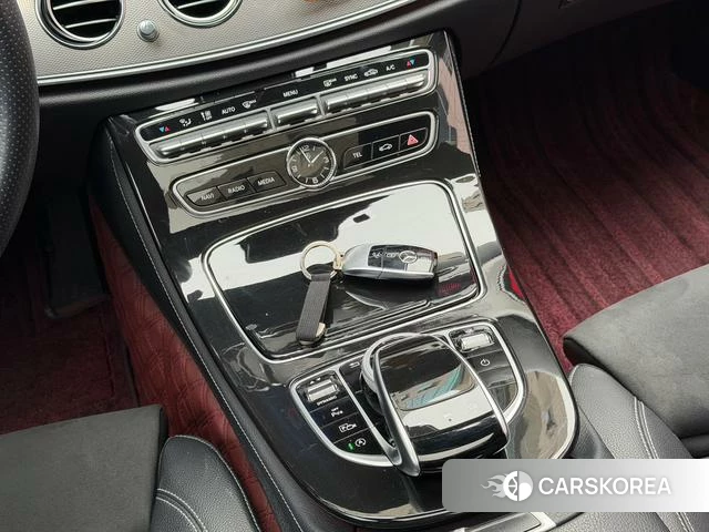 Mercedes-Benz E-class id 4211455 из Китая 22