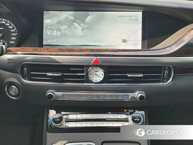 Genesis G90 id 3866873 из Кореи 17