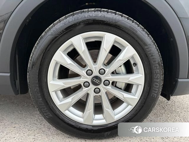 Audi Q3 (F3) id 3858742 из Кореи 14