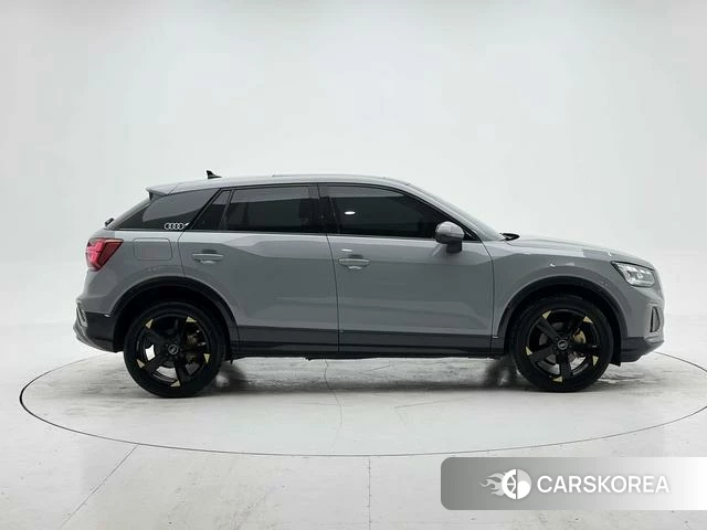 Audi Q2L id 4258417 из Китая 21