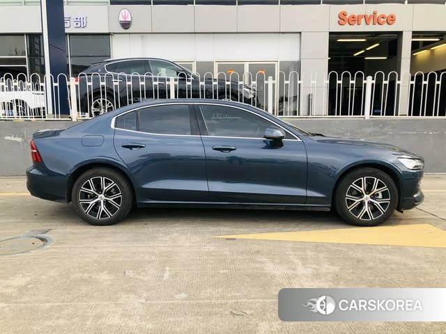 Volvo S60 id 4190420 из Китая 15