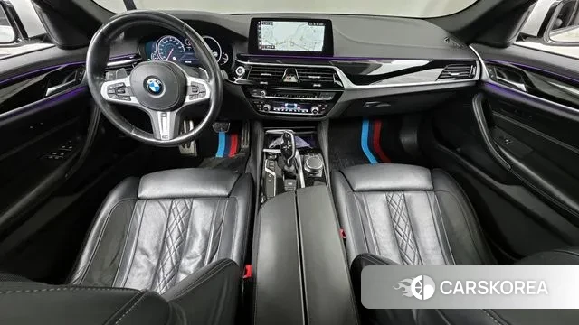 BMW 5 Series (G30) id 3469944 из Кореи 17