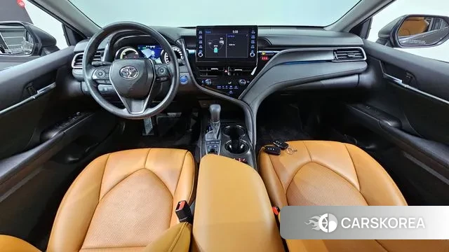 Toyota Camry (XV70) id 3359575 из Кореи 17