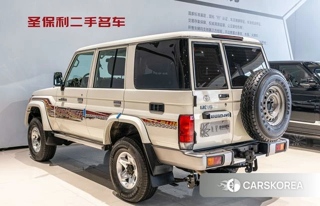 Toyota Land Cruiser 70 Series id 4261779 из Китая 15